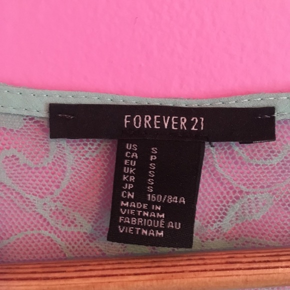 ⬇️ Forever 21 | Sheer Shoulder Top Small - Picture 2 of 4